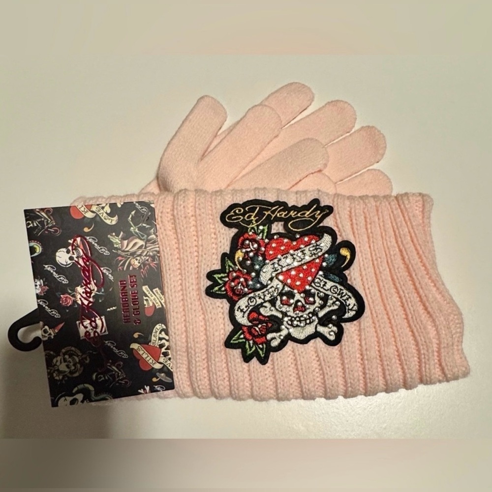 Ed Hardy Knit Headband & Glove Set
Women's One Size